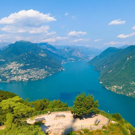 Majestic Lake View Apartment